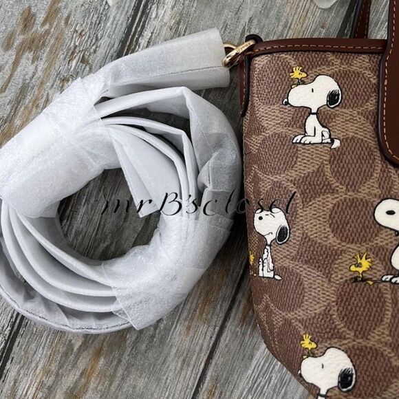 Coach X Peanuts City Mini Tote Bag In Signature Canvas With Snoopy Print Purse - Picture 5 of 8